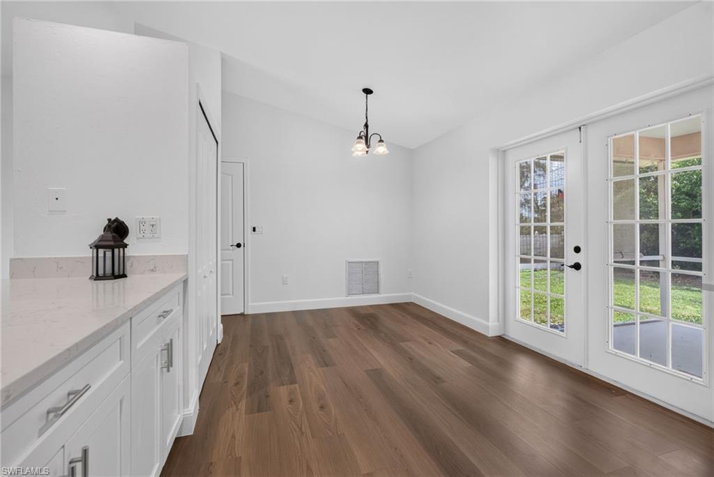 18560 Holly Rd Property Photo 16