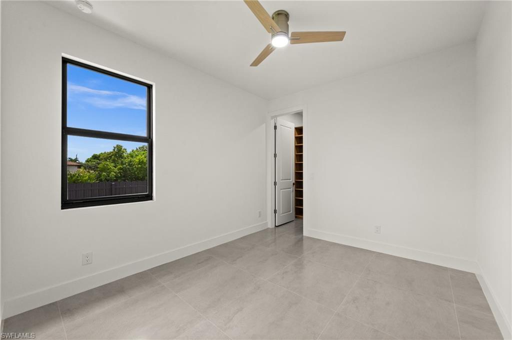 1212 33rd Pl Property Photo 15