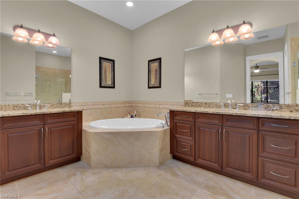7461 Moorgate Point Way Property Photo 17
