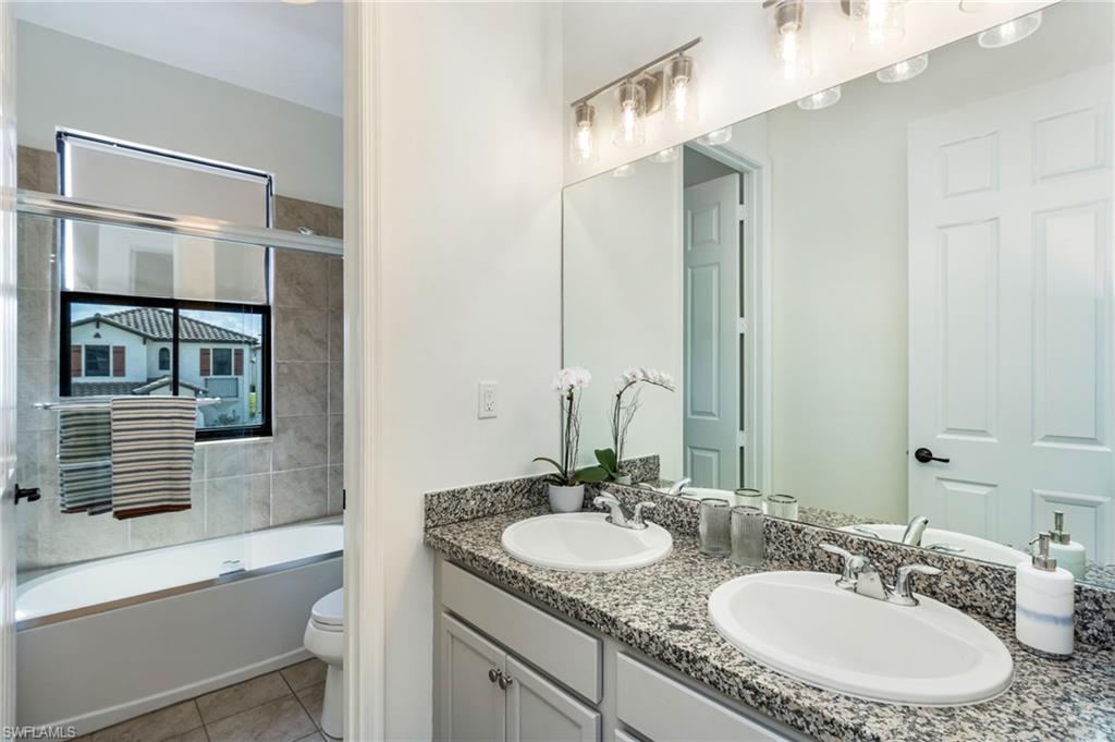 8785 Madrid Cir Property Photo 24