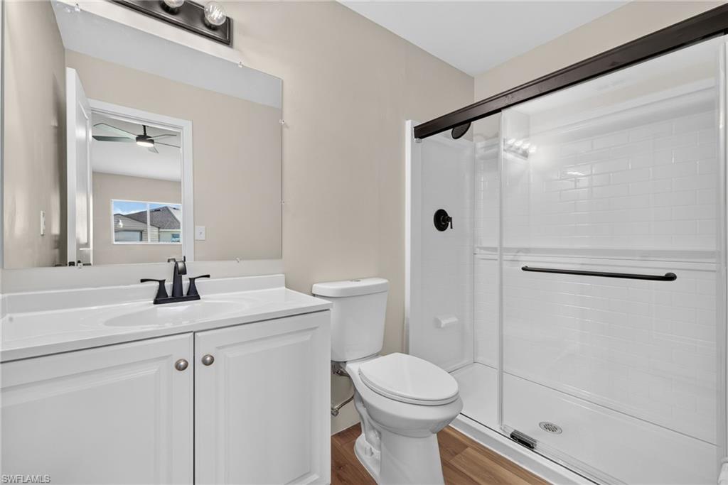 842 2nd St Property Photo 10
