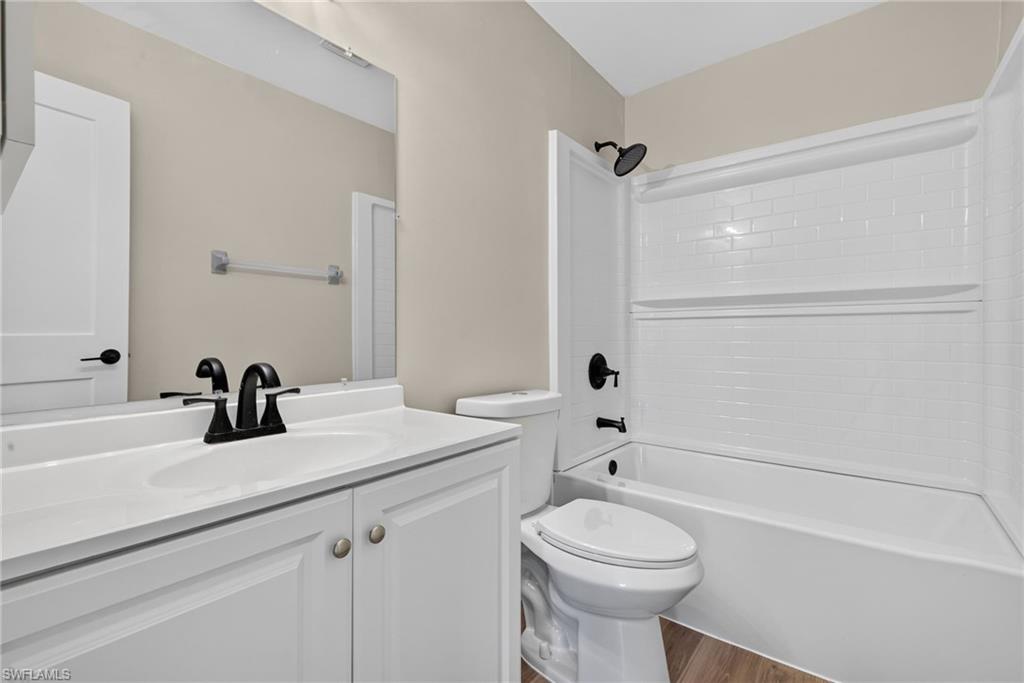 842 2nd St Property Photo 12