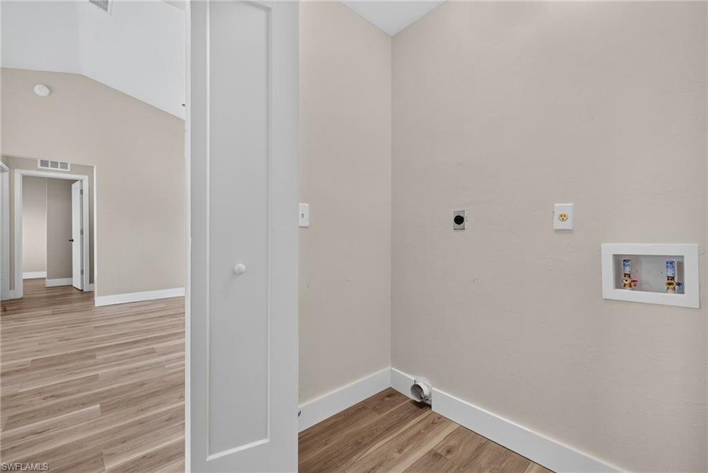 842 2nd St Property Photo 14