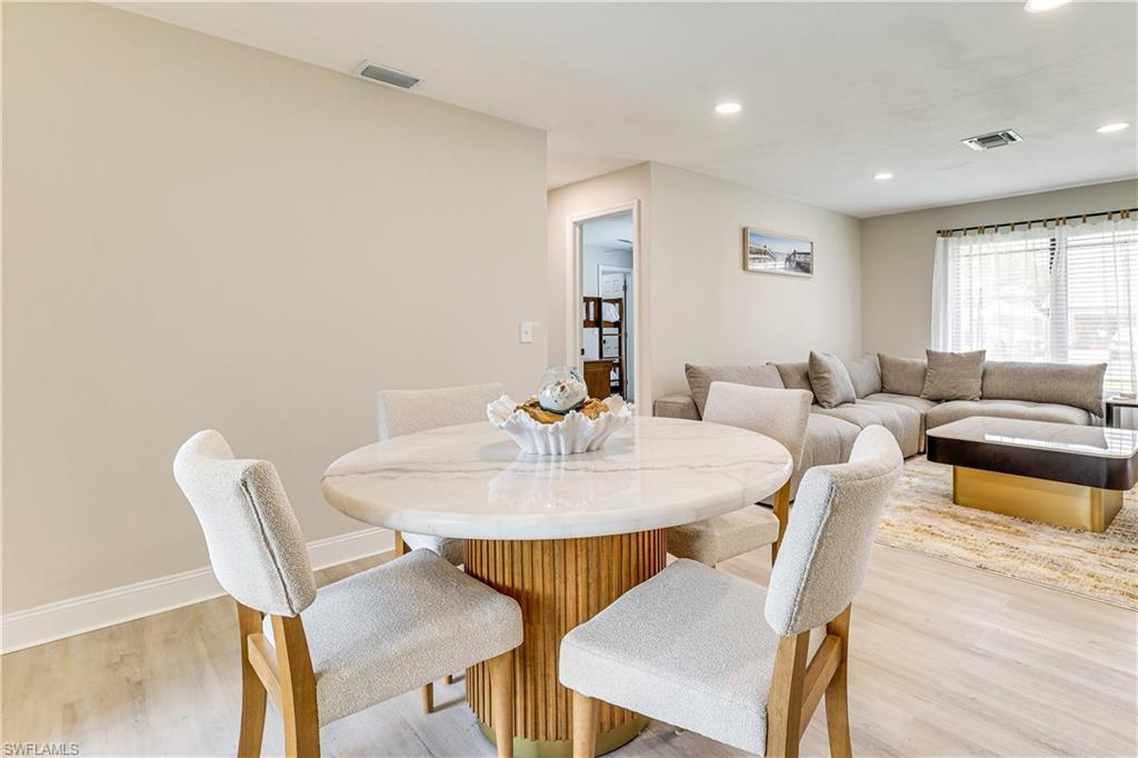 6030 Perthshire Ln Property Photo 9