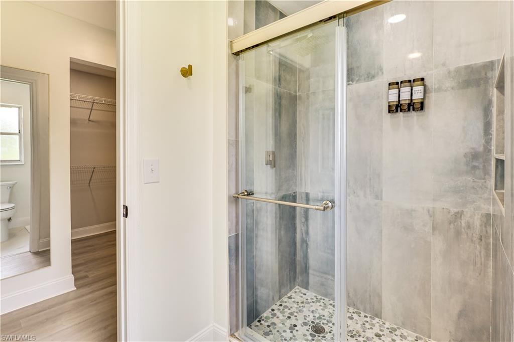 6030 Perthshire Ln Property Photo 21