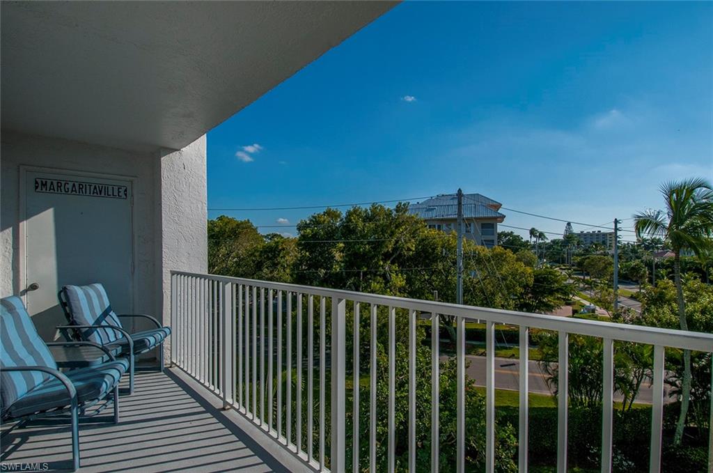 1300 Gulf Shore Blvd N 406 Property Photo 4