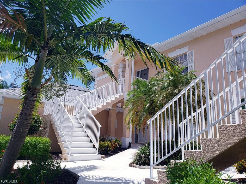 661 Wiggins Lake Dr 201 Property Photo 4
