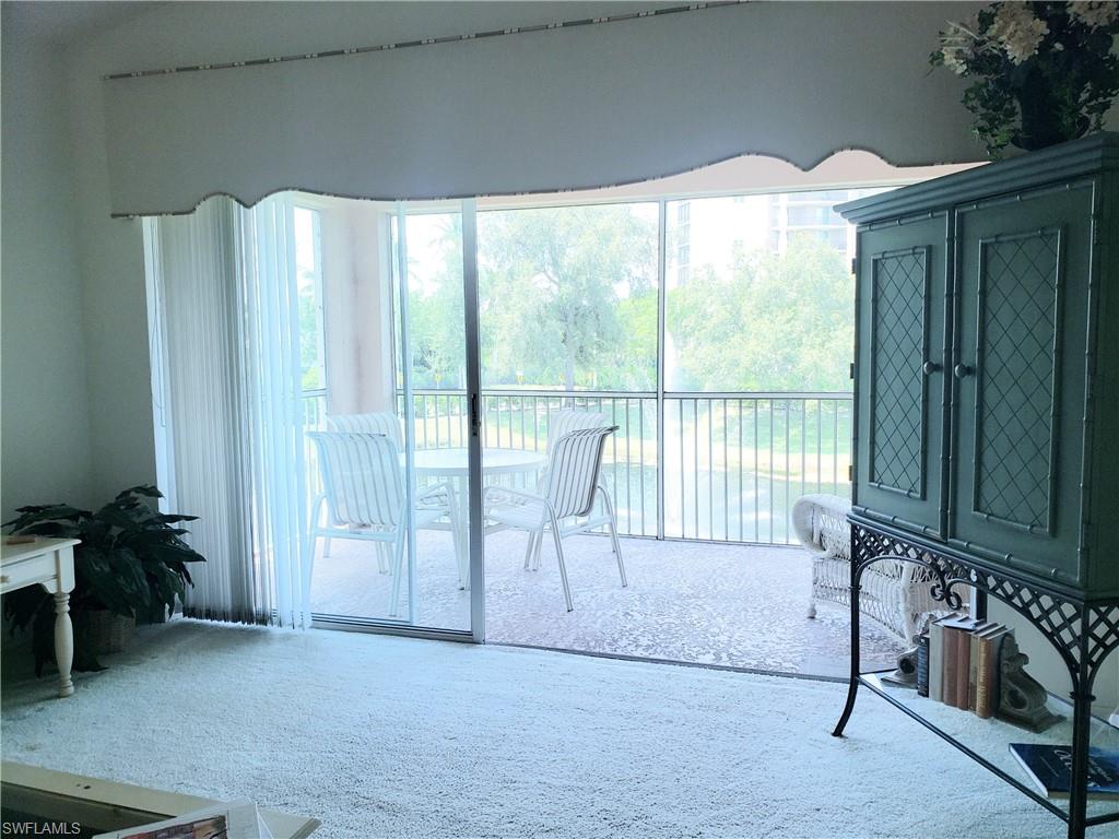 661 Wiggins Lake Dr 201 Property Photo 10