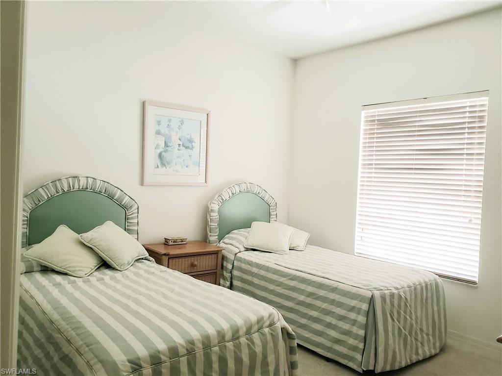 661 Wiggins Lake Dr 201 Property Photo 19