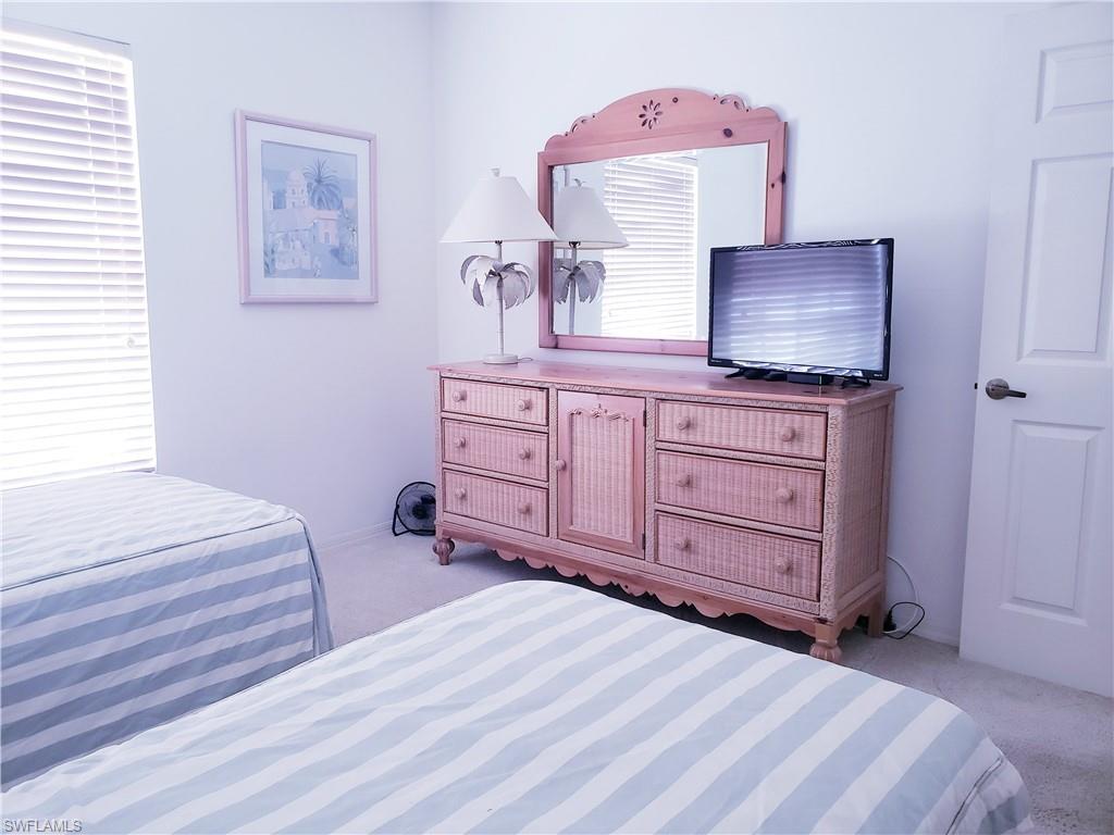 661 Wiggins Lake Dr 201 Property Photo 20