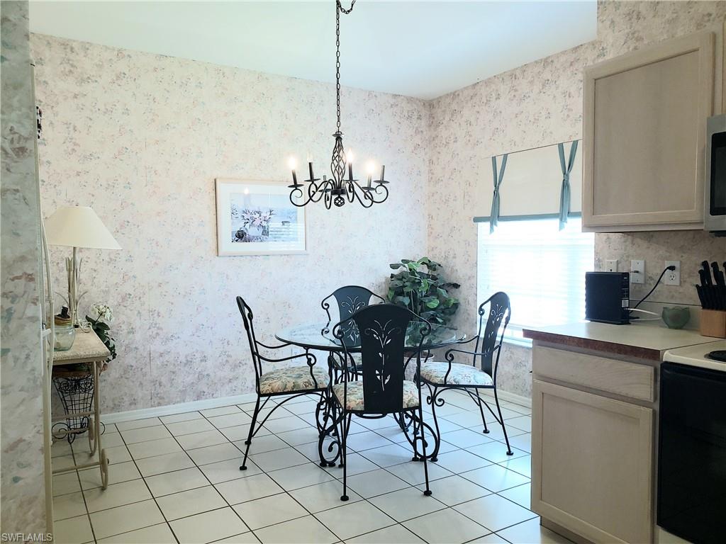 661 Wiggins Lake Dr 201 Property Photo 22