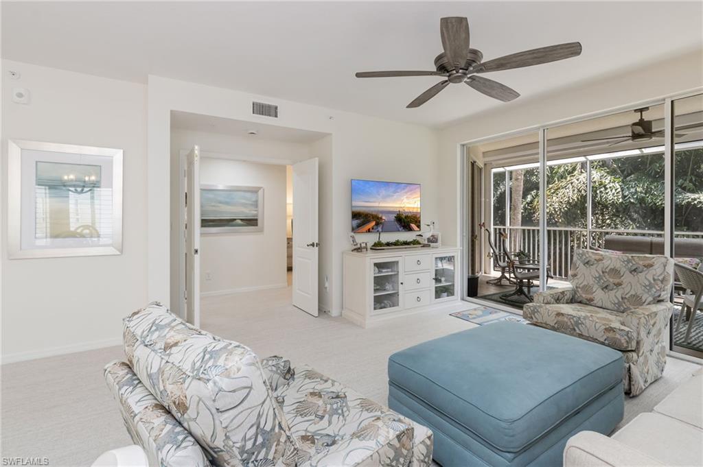 7693 Pebble Creek Cir 104 Property Photo 2