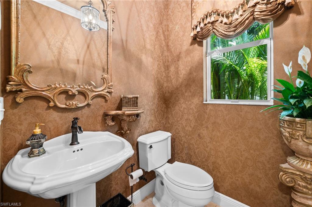 8725 Largo Mar Dr Property Photo 36