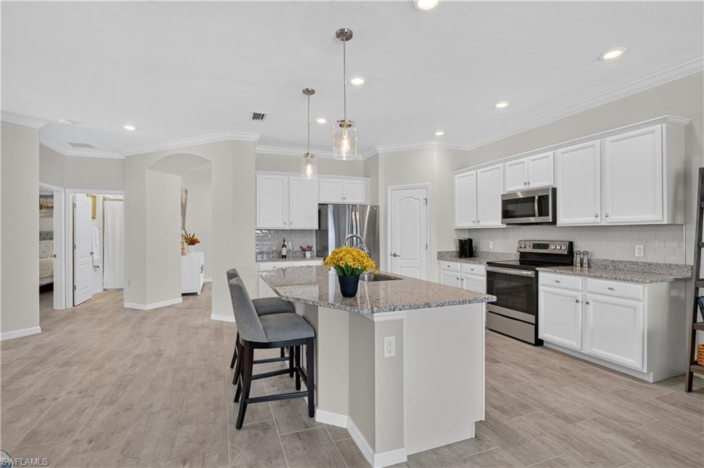 11584 Golden Oak Ter Property Photo 8