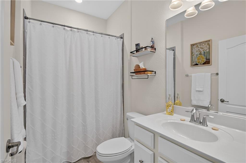 11584 Golden Oak Ter Property Photo 18
