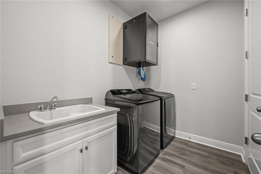 3849 Helmsman Dr Property Photo 23