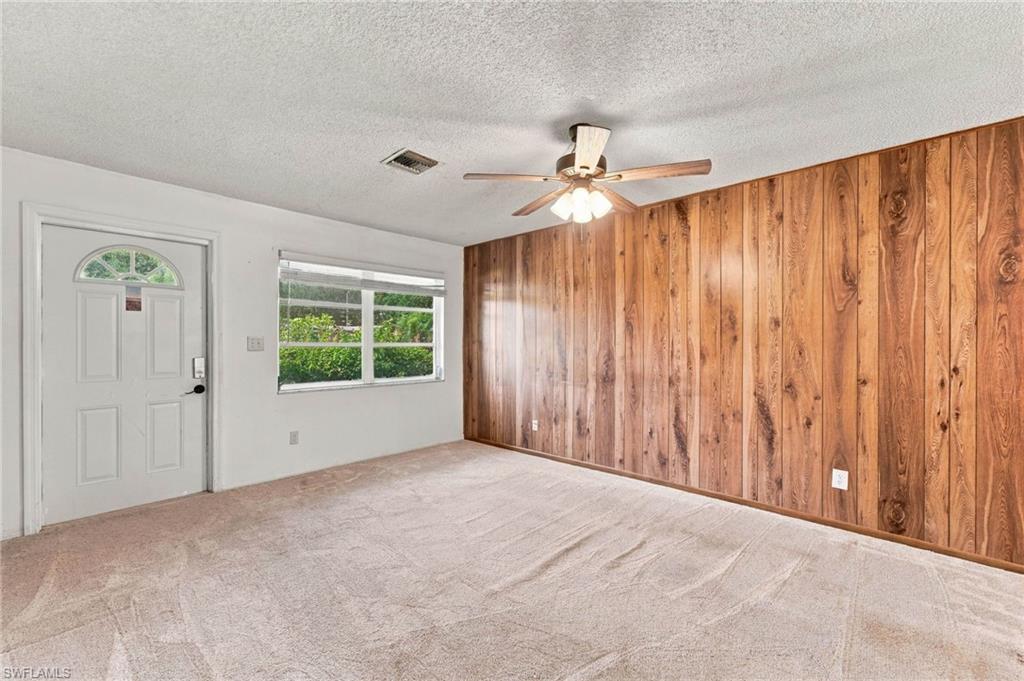 12374 Fourth St Property Photo 5