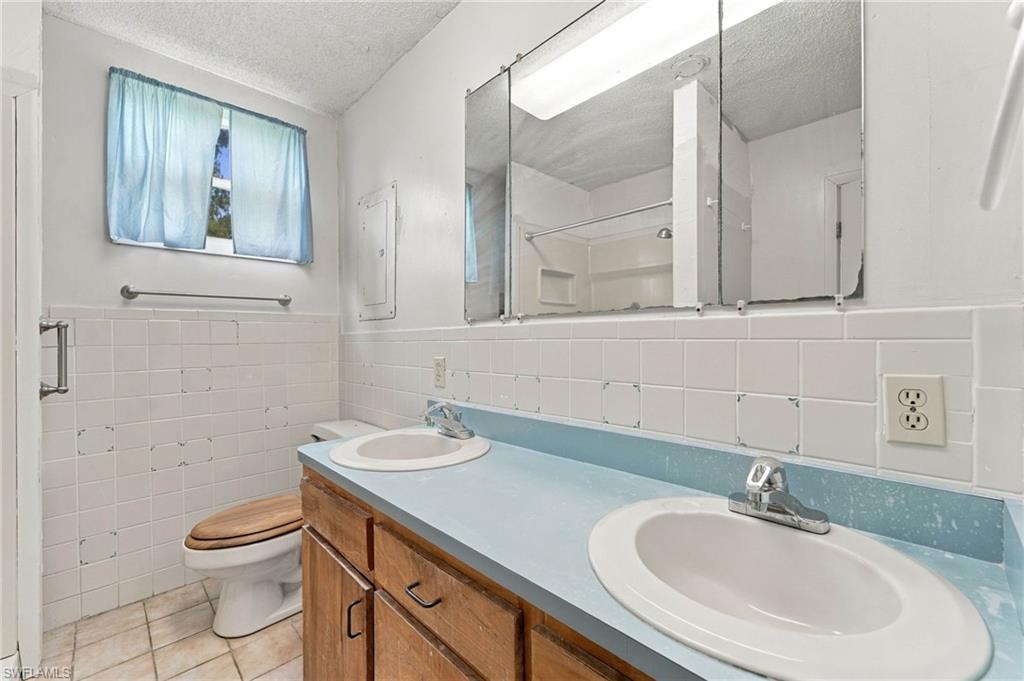 12374 Fourth St Property Photo 23