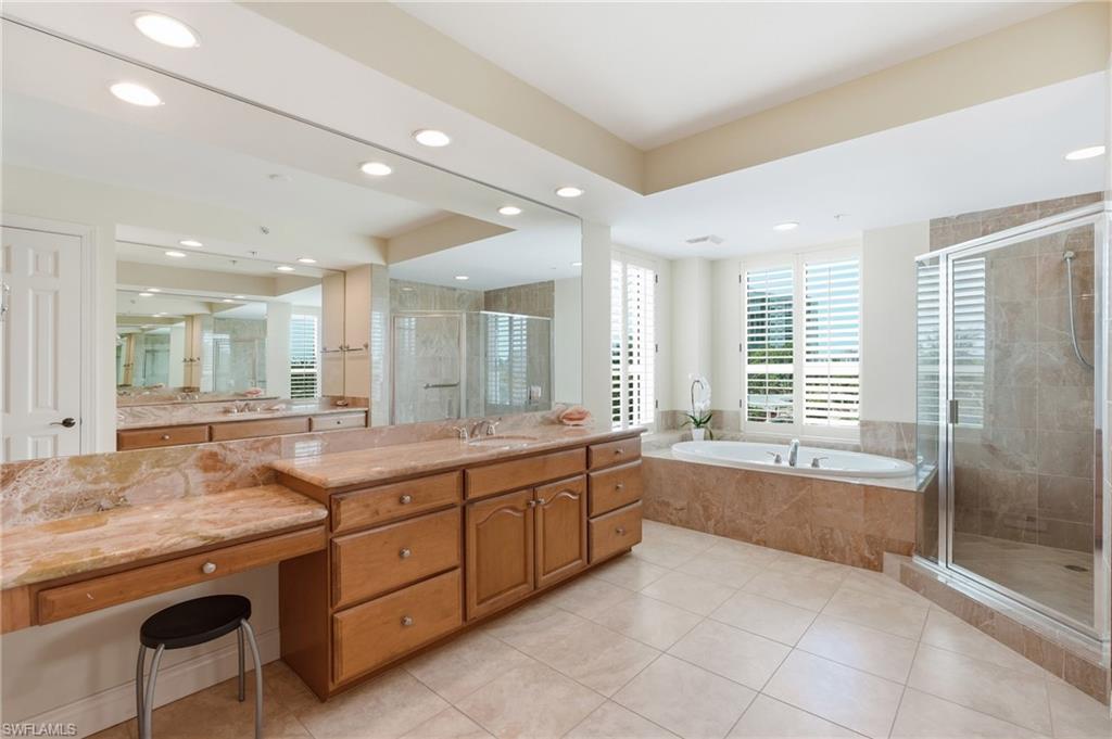 285 Grande Way 401 Property Photo 22