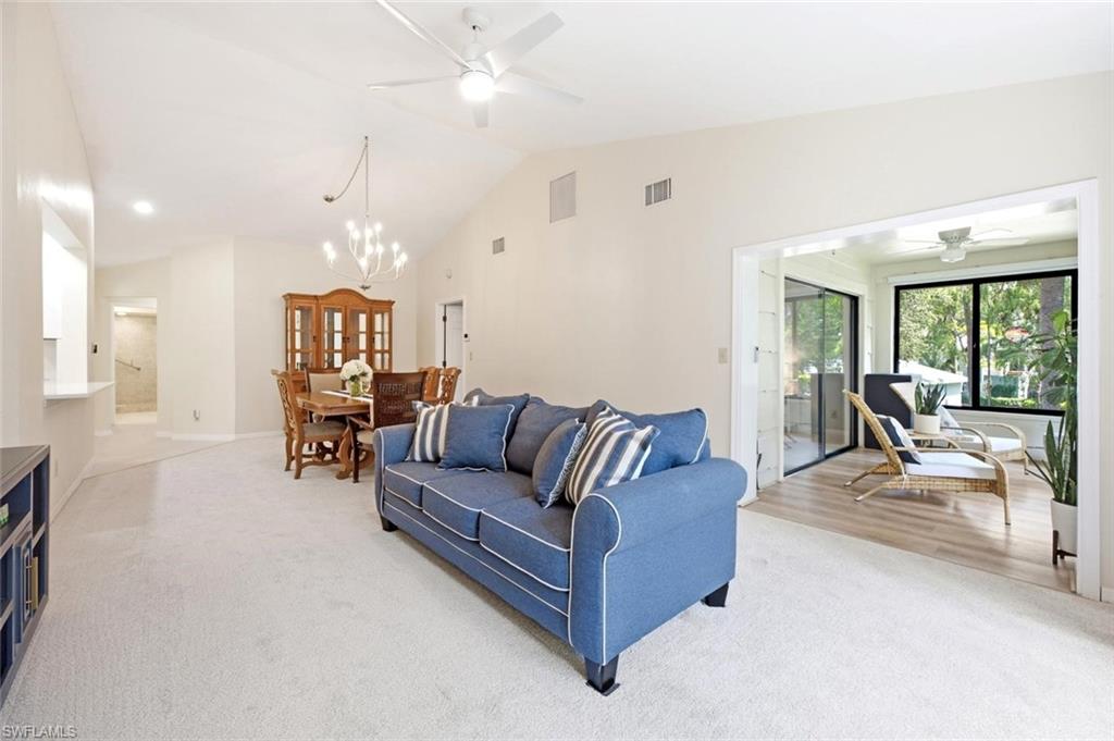 506 Courtside Dr E201 Property Photo 12