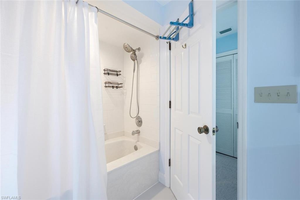 506 Courtside Dr E201 Property Photo 23