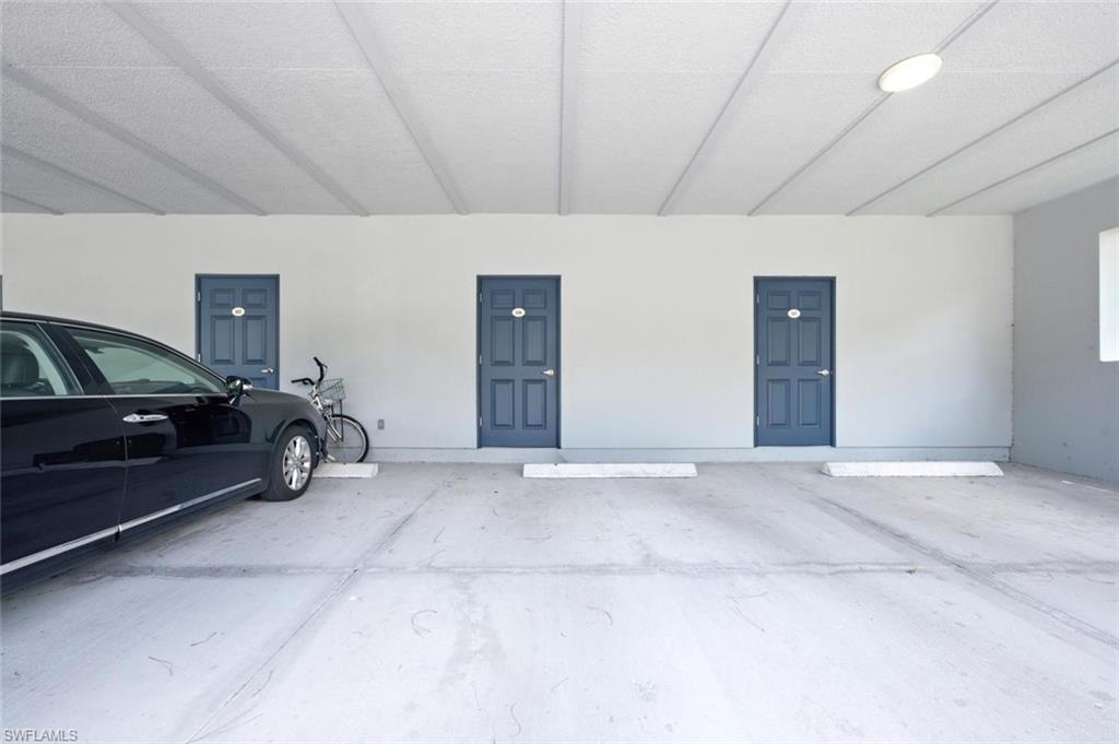 506 Courtside Dr E201 Property Photo 26