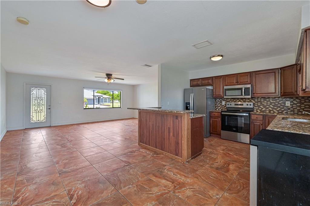 1720 1st Ave Property Photo 12