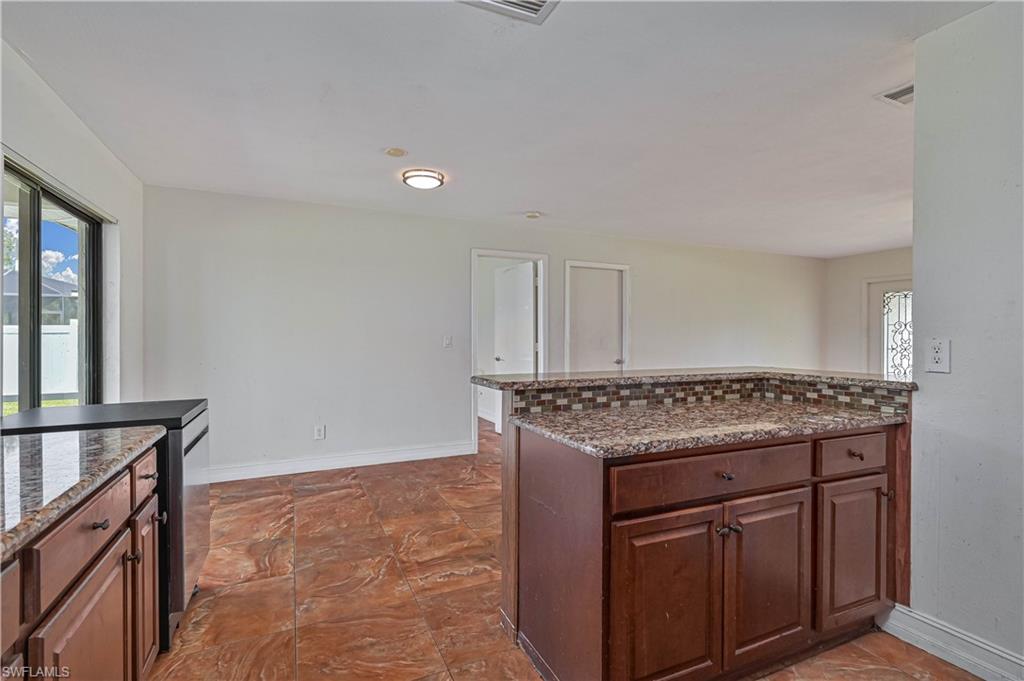1720 1st Ave Property Photo 16