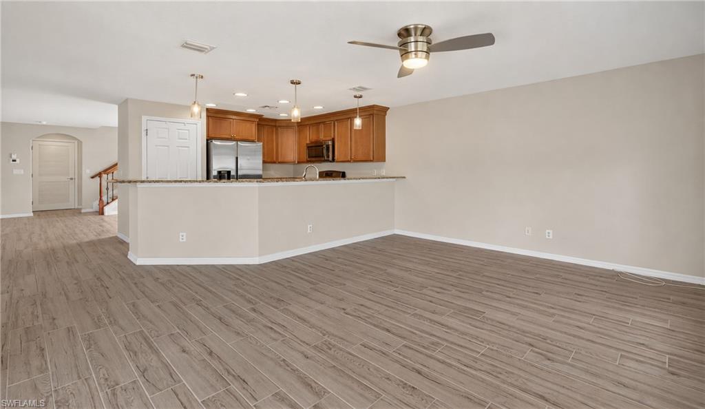 9026 Astonia Way Property Photo 6