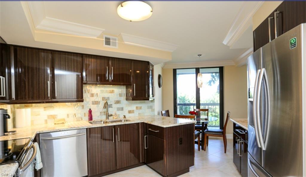4551 Gulf Shore Blvd N 301 Property Photo 7