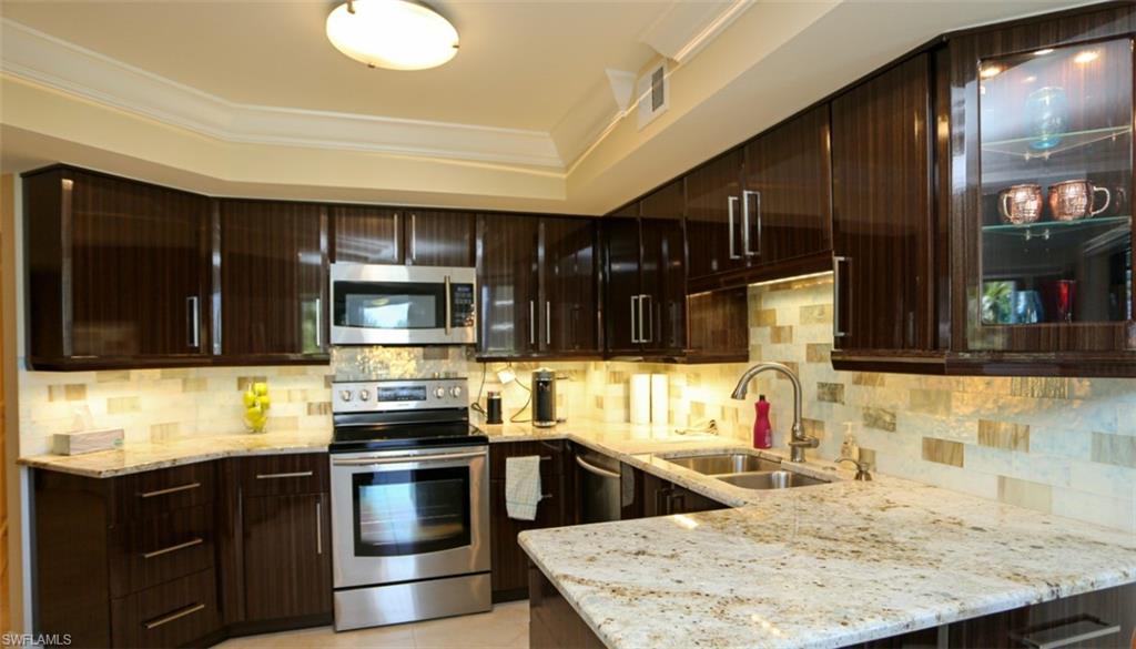 4551 Gulf Shore Blvd N 301 Property Photo 8