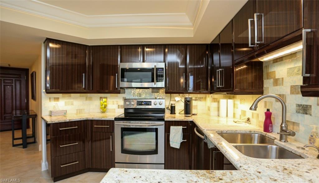 4551 Gulf Shore Blvd N 301 Property Photo 10