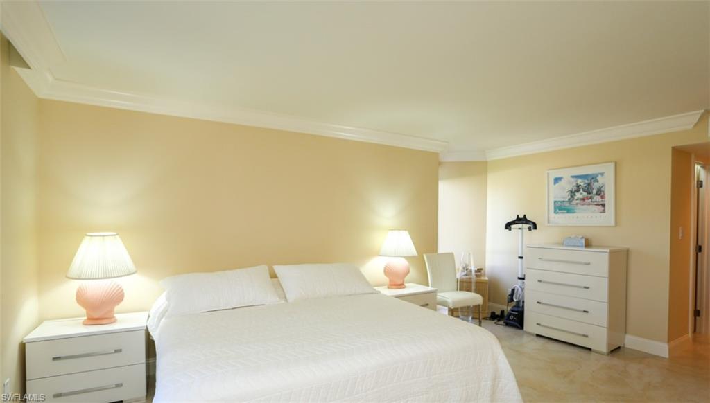 4551 Gulf Shore Blvd N 301 Property Photo 23