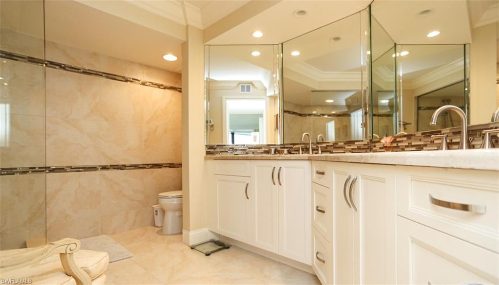 4551 Gulf Shore Blvd N 301 Property Photo 26