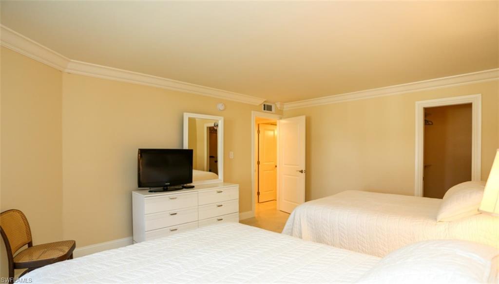 4551 Gulf Shore Blvd N 301 Property Photo 31