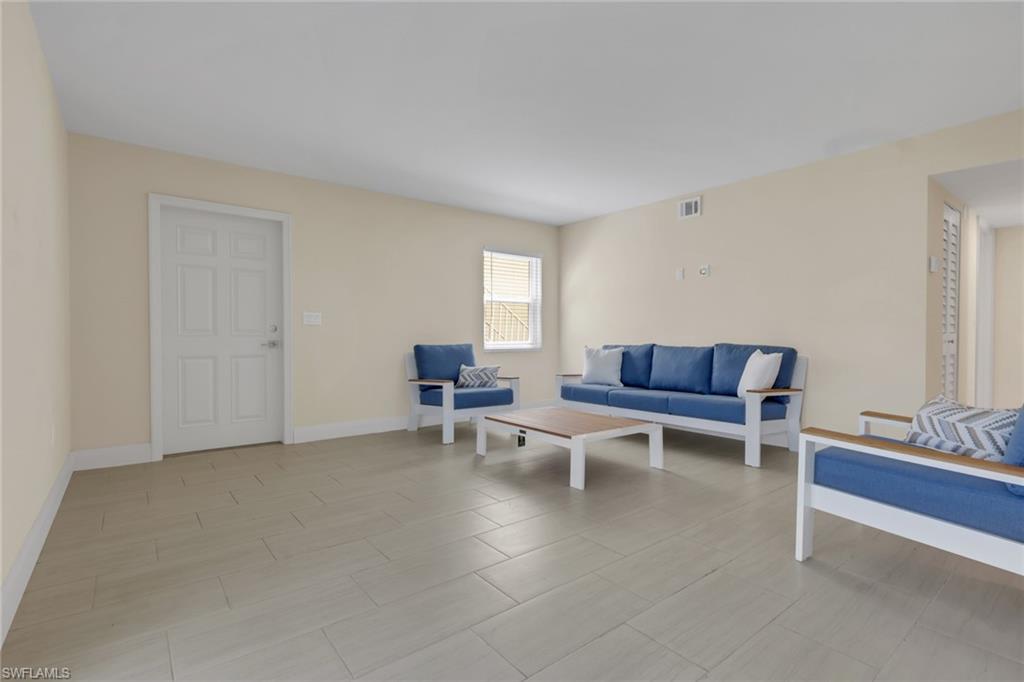 1155 Sandpiper St D1 Property Photo 4