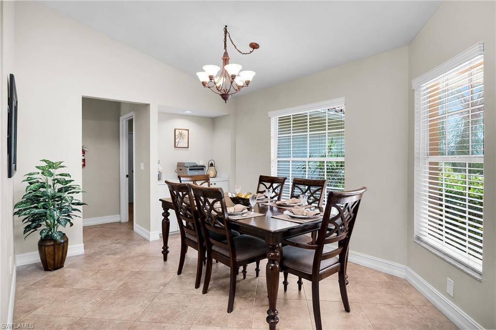 478 Persian Ct Property Photo 4