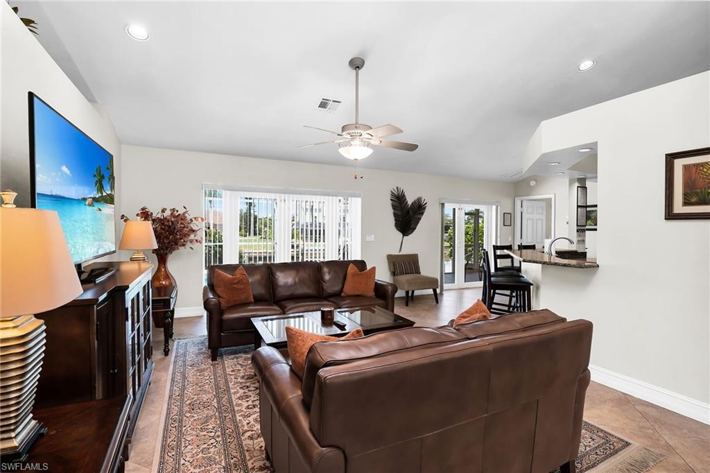 478 Persian Ct Property Photo 6