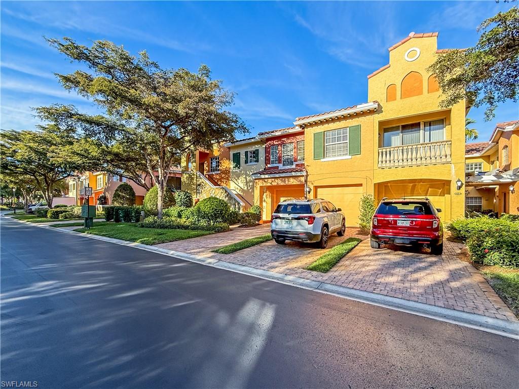 8524 Via Lungomare Cir 201 Property Photo 2