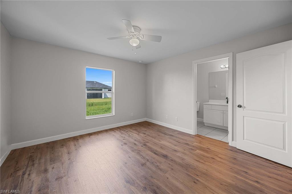 915 10th Ln Property Photo 13