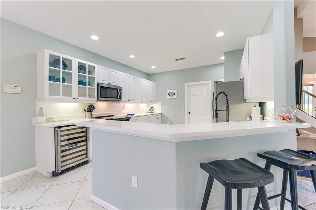 9271 Oak Strand Dr Property Photo 7