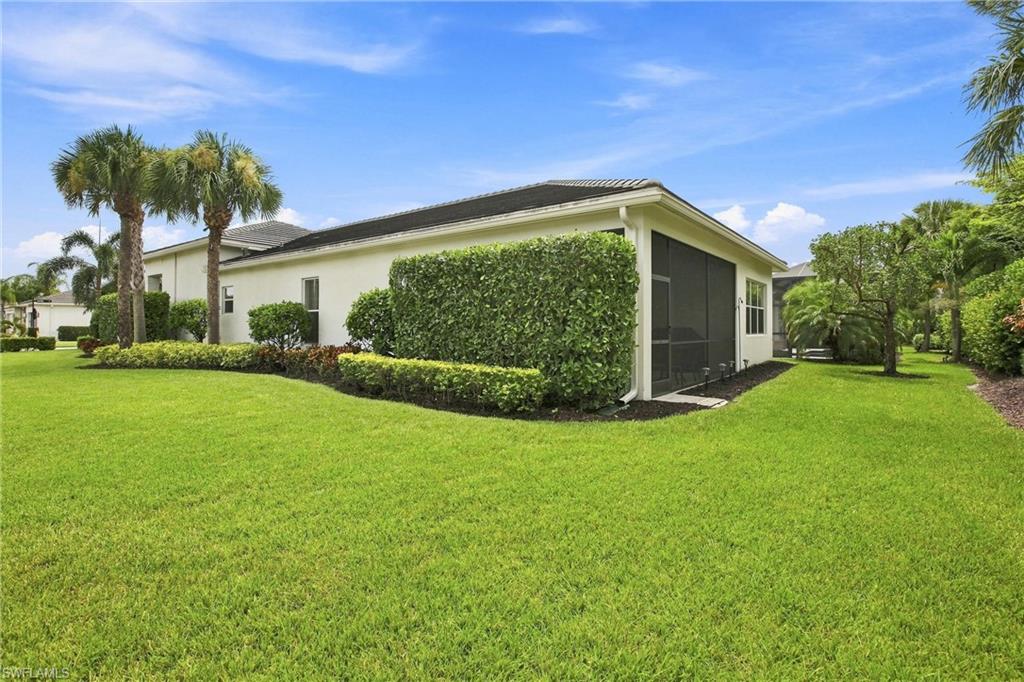 28410 Capraia Dr Property Photo 4