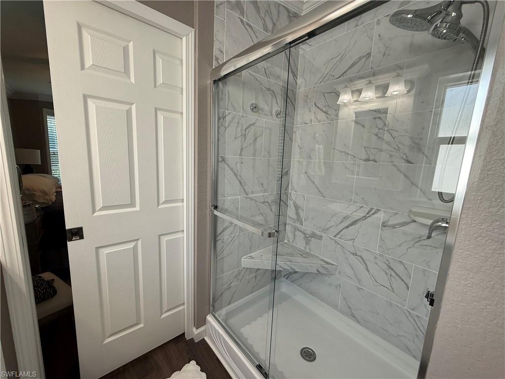 1626 Diamond Lake Cir Property Photo 9