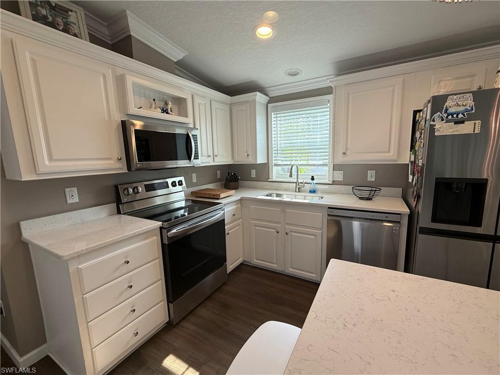 1626 Diamond Lake Cir Property Photo 16