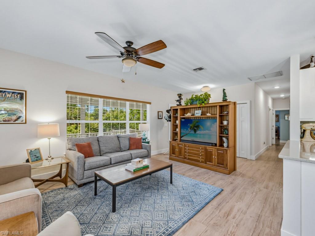 2023 Mills Ln Property Photo 14