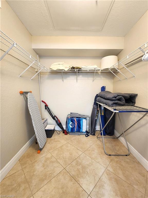 9640 Victoria Ln 305 Property Photo 13