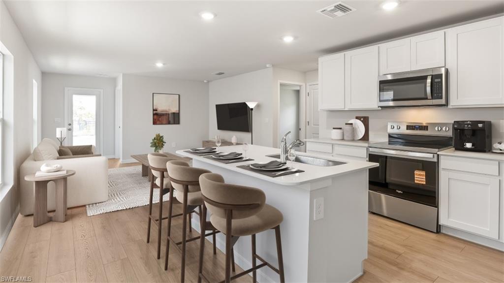 2665 Soft Coral Way Property Photo 3