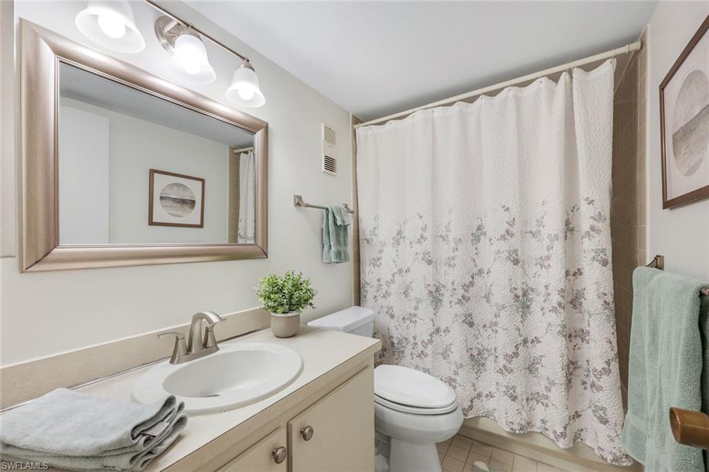 591 Seaview Ct A603 Property Photo 23