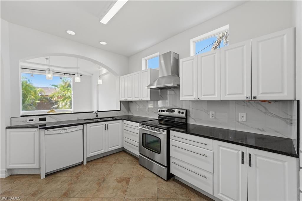 8088 Pennsylvania Blvd Property Photo 3