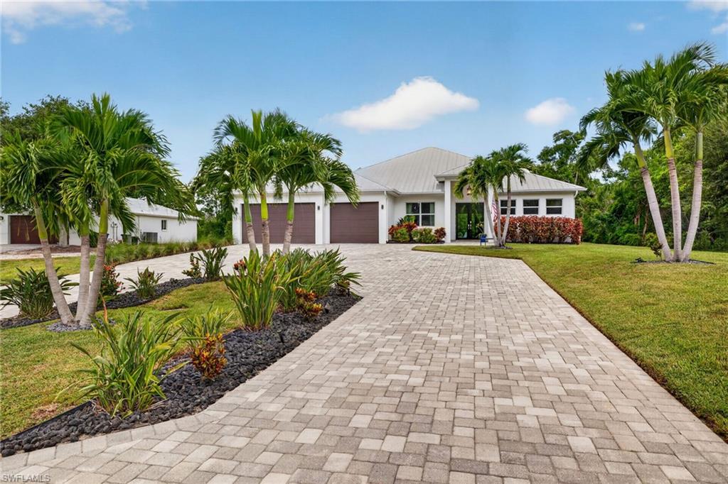 27150 Rue De Paix Property Photo 4